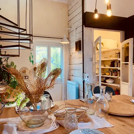 Maison Conscience Sans Alcool Ni Tabac Vegetarienne Le Martinet (Gard)